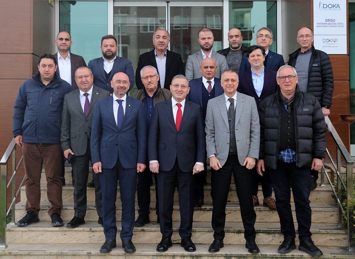 GİRESUN TİCARET VE SANAYİ ODASI İLE ORDU TİCARET VE SANAYİ ODASI TARAFINDAN SAMSUN-SARP DEMİRYOLU PROJESİ'NİN HAYATA GEÇİRİLMESİ İÇİN ORTAK BİR AÇIKLAMA YAPILDI