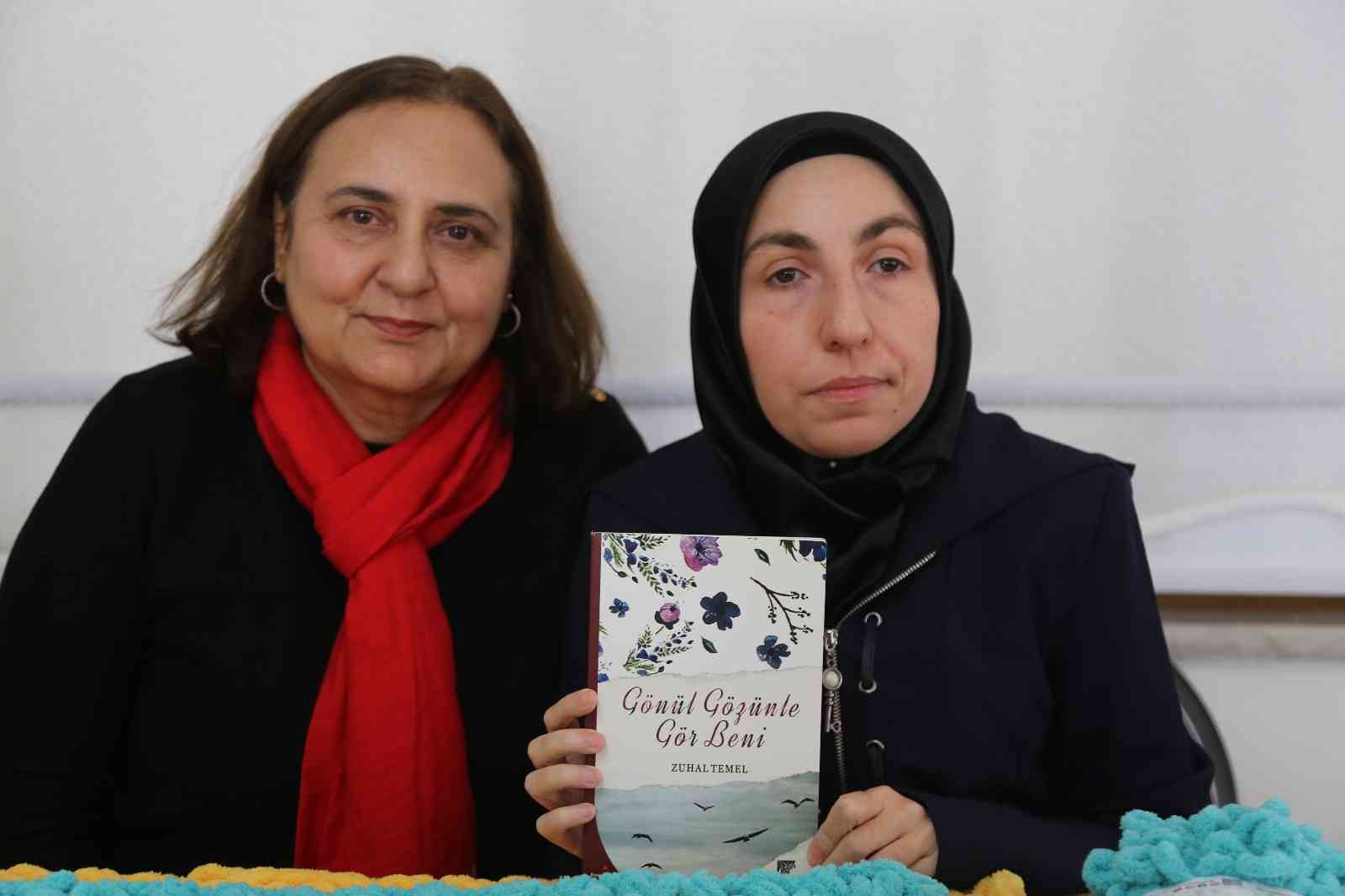 ARTVİN'İN ARDANUÇ İLÇESİNDE GÖRME ENGELLİ HAFIZIN AZMİ VE BAŞARI HİKAYESİ GURURLANDIRIYOR. 20 YAŞINDA HAFIZ OLAN, 28 YAŞINDA İSE İLK KİTABINI YAYINLAYAN ZUHAL TEMEL ,ŞİMDİ İSE ÖRGÜ ÖREREK ENGELLİ ARKADAŞLARINA KATKI SAĞ