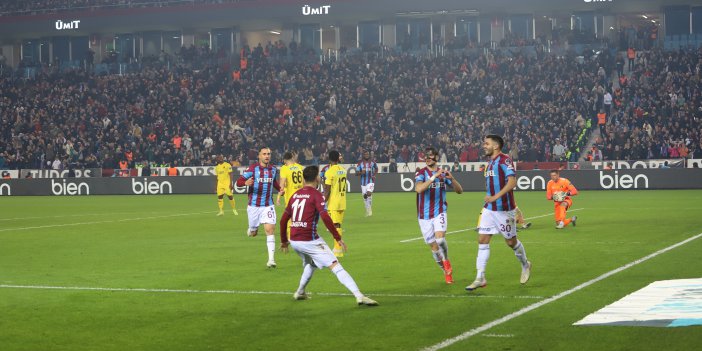SPOR TOTO SÜPER LİG'İN 20. HAFTASINDA SON ŞAMPİYON TRABZONSPOR , KONUK ETTİĞİ İSTANBULSPOR'U 4 - 0 MAĞLUP ETTİ