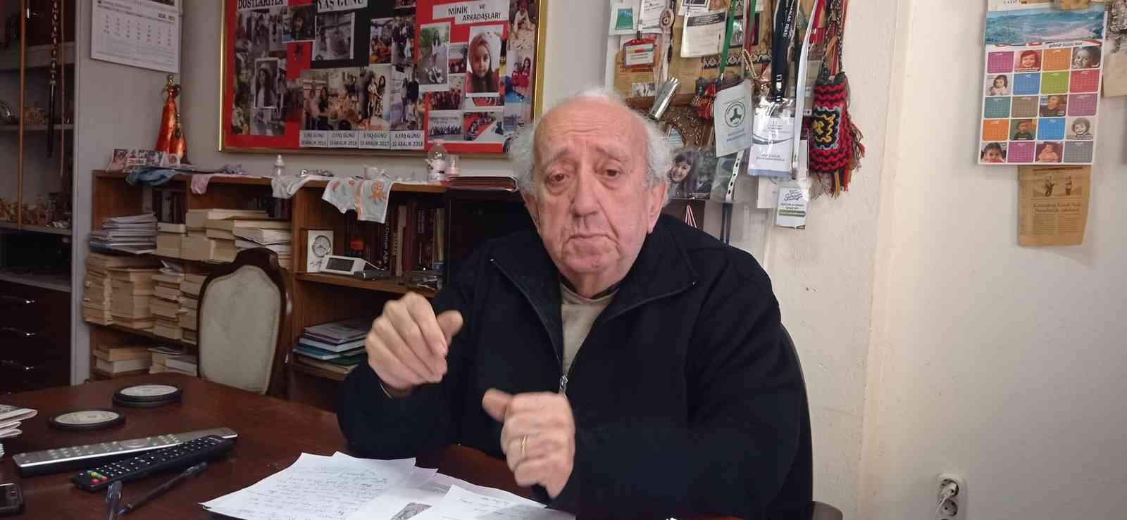 GİRESUN ÇEVRE VE KÜLTÜR DERNEĞİ BAŞKANI UĞUR KARAİBRAHİMOĞLU, YIKILAN KÜLTÜR MERKEZİNİN 11 YILDIR YAPILMADIĞINI VE KARADENİZ'İN KÜLTÜR MERKEZİ OLMAYAN TEK İLİNİN GİRESUN OLDUĞUNU SÖYLEDİ