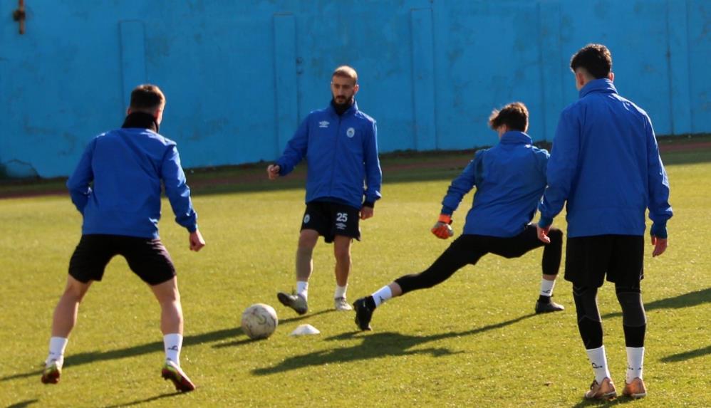 TFF 2. LİG EKİPLERİNDEN PAZARSPOR, DİYARBEKİRSPOR MAÇI HAZIRLIKLARINI SÜRDÜRÜYOR