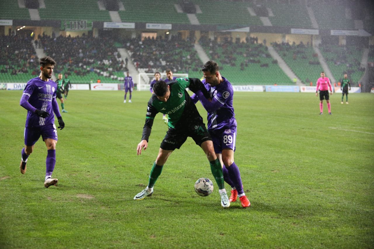 SPOR TOTO 1. LİG'İN 23. HAFTASINDA SAKARYASPOR , KONUK ETTİĞİ ANKARA KEÇİÖRENGÜCÜ'NÜ 2 - 0 MAĞLUP ETTİ