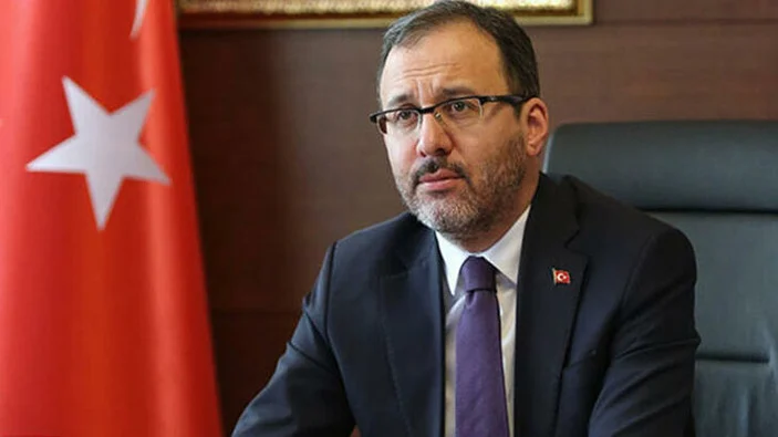 GENÇLİK VE SPOR BAKANI MEHMET MUHARREM KASAPOĞLU, İKİNCİ BİR DUYURUYA KADAR ÜLKEDEKİ TÜM SPOR ORGANİZASYONLARININ DURDURULDUĞUNU DUYURDU