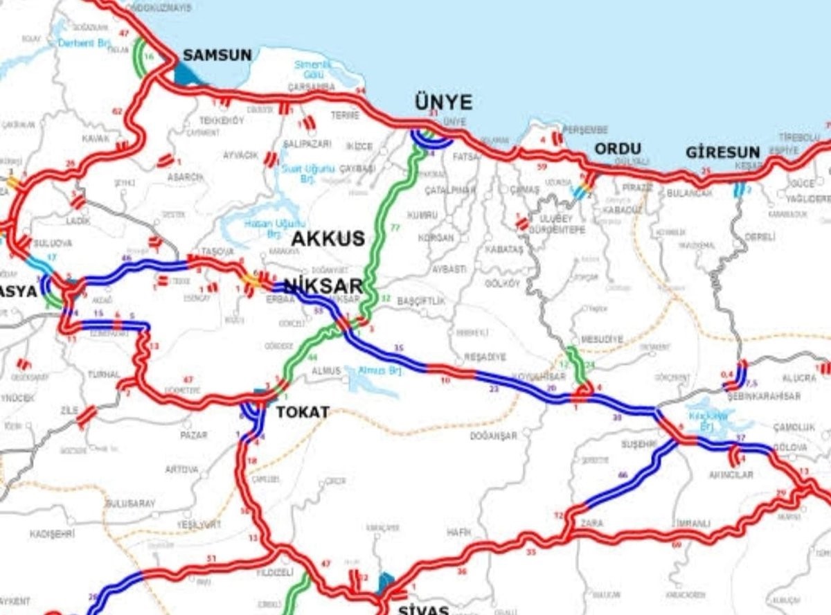 AK PARTİ ÜNYE İLÇE BAŞKANI KENAN SELİM ARGAN, YAKLAŞIK 1 MİLYAR TL BEDELİ OLAN ÜNYE-AKKUŞ-NİKSAR YOLU'NDA İHALE VE YER TESLİMİ SÜRECİNİN BİTTİĞİNİ, YOLUN 2 YIL İÇERİSİNDE TAMAMLANACAĞINI SÖYLEDİ