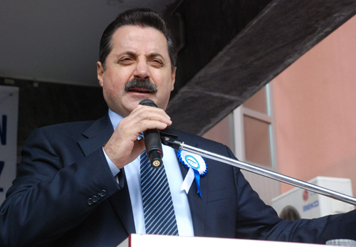 Bakan Çelik Rize’de açılışa katıldı