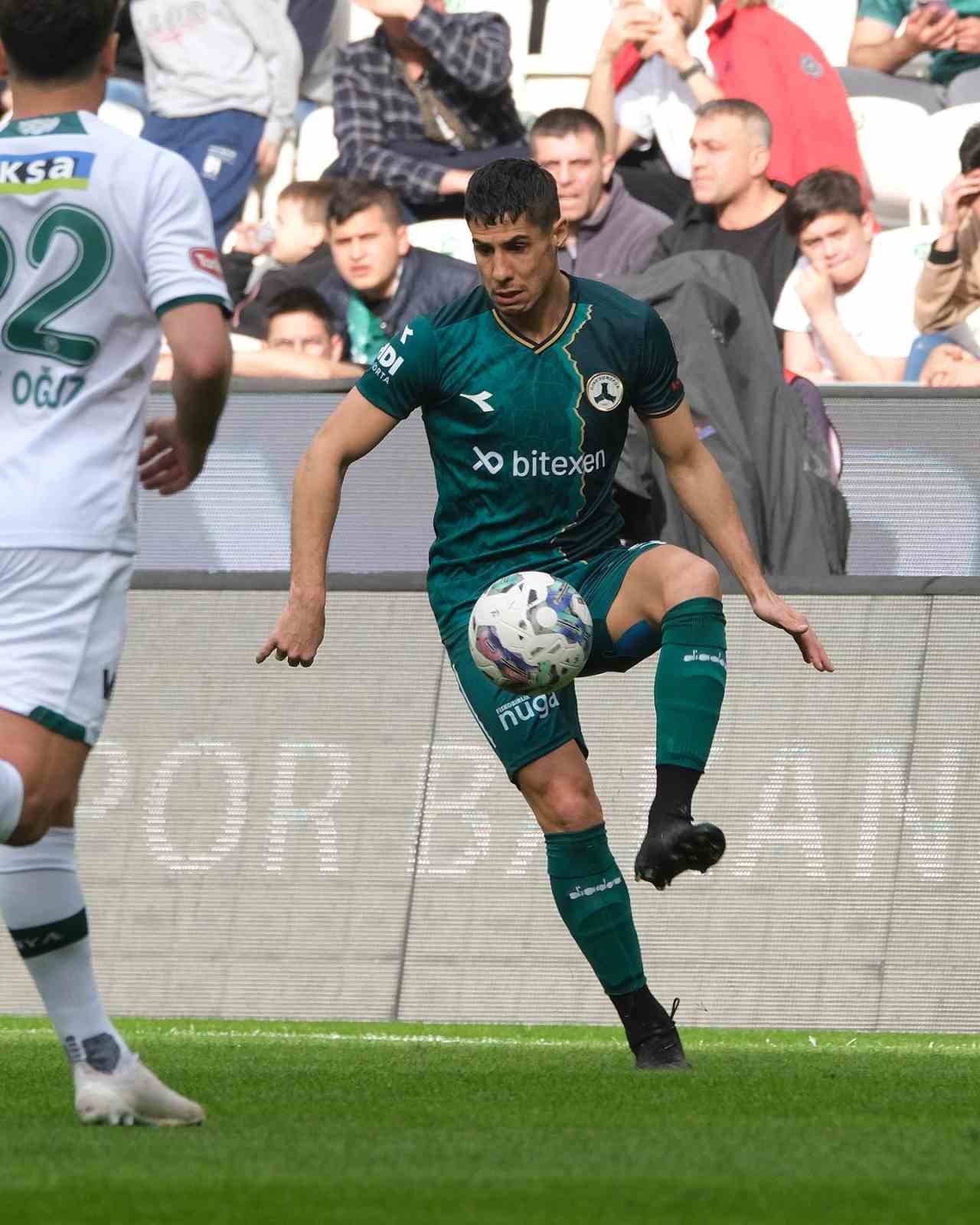 GİRESUNSPOR'UN KONYASPOR İLE OYNADIĞI MAÇTA SAKATLANARAK OYUNDAN ÇIKAN ALPER ULUDAĞ'IN SOL ARKA ADALESİNDE YIRTIK TESPİT EDİLDİĞİ BİLDİRİLDİ