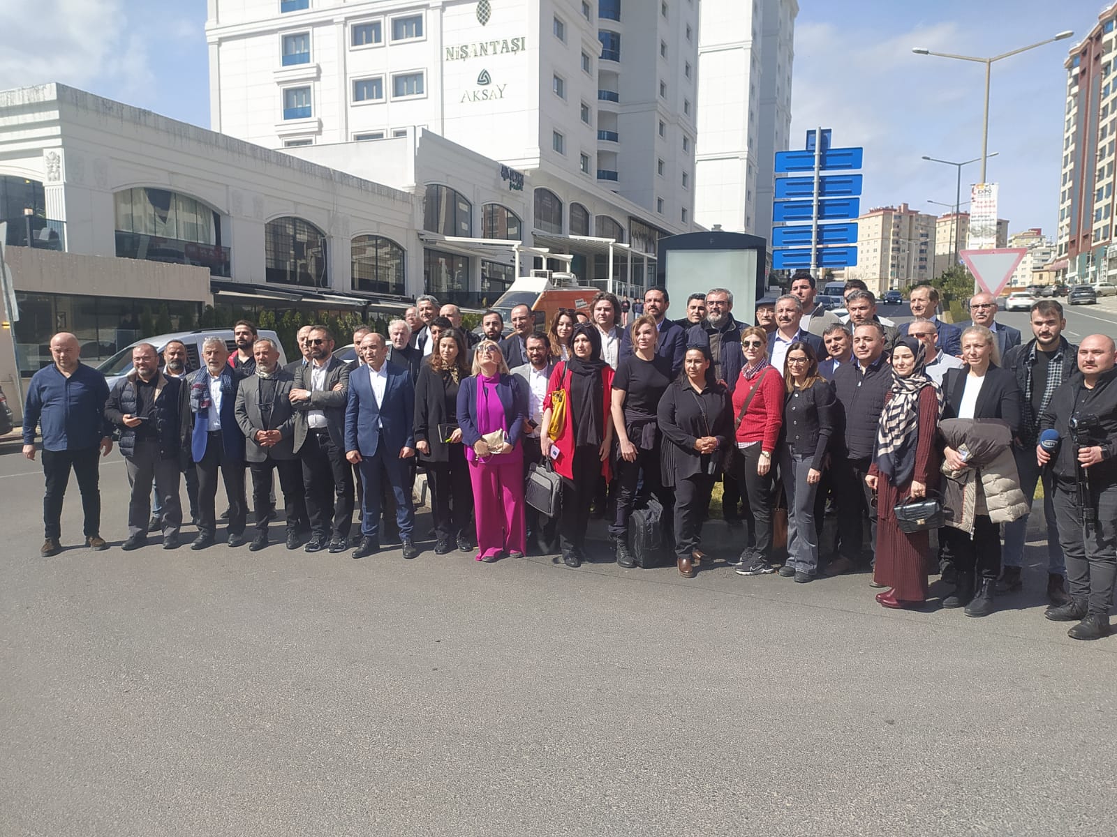 ANADOLU YAYINCILAR DERNEĞİ TARAFINDAN DÜZENLENEN VE İLETİŞİM BAŞKANLIĞI TARAFINDAN DESTEKLENEN PROGRAM KAPSAMINDA, 6 ŞUBAT TARİHİNDE ASRIN FELAKETİ SONRASINDA DEPREM BÖLGESİNDE ULUSAL MEDYA YEREL MEDYA BULUŞMASI GERÇEKLEŞTİ