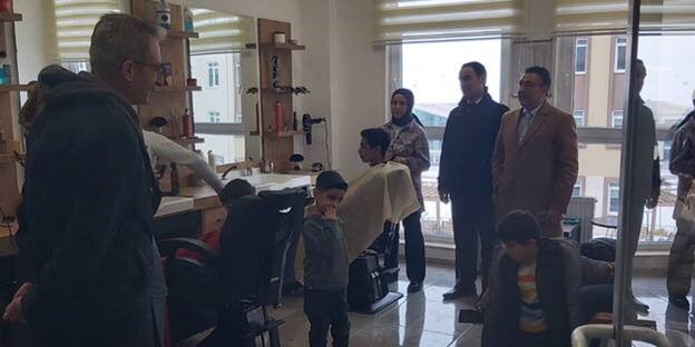 BAYBURT HALK EĞİTİM MERKEZİ, DEPREM FELAKETLERİ SONRASINDA BAYBURT'A MİSAFİR EDİLEN DEPREMZEDE VATANDAŞLARA HİZMET VERMEYE DEVAM EDİYOR