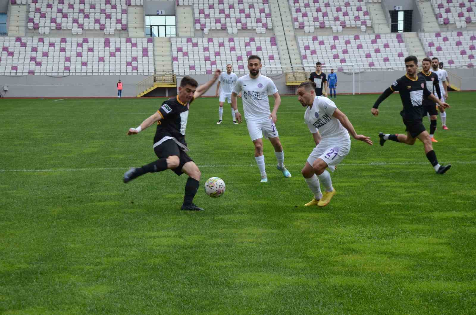 TFF 3. LİG 1. GRUP 24. HAFTADA 52 ORDUSPOR, SAHASINDA KARŞILAŞTIĞI NEVŞEHİR BELEDİYESPOR'U 4-0 MAĞLUP ETTİ