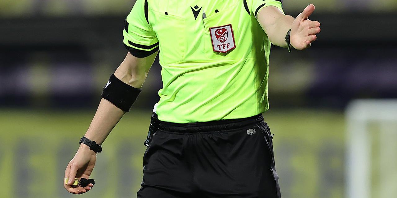 SPOR TOTO 1. LİG’İN 28. HAFTASINDA OYNANACAK KARŞILAŞMALARDA DÜDÜK ÇALACAK HAKEMLER AÇIKLANDI. Ç.RİZESPOR 26 MART PAZAR GÜNÜ SAAT 19.00’DA EYÜPSPOR’LA KARŞILAŞACAK.KARŞILAŞMAYI CİHAN AYDIN YÖNETECEK