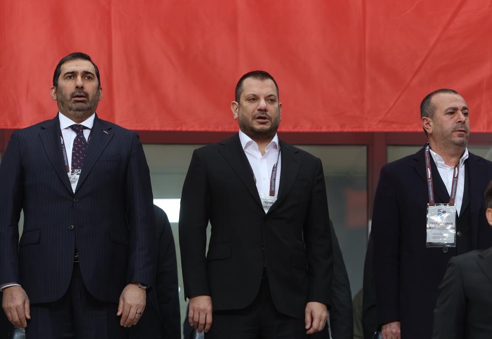 TRABZONSPOR'DA OLAĞANÜSTÜ GENEL KURUL BAŞLADI. ASBAŞKAN ERTUĞRUL DOĞAN'IN TEK ADAY OLARAK GİRDİĞİ SEÇİMLERDE BORDO-MAVİLİ KULÜBÜN 18. BAŞKANI SEÇİLECEK