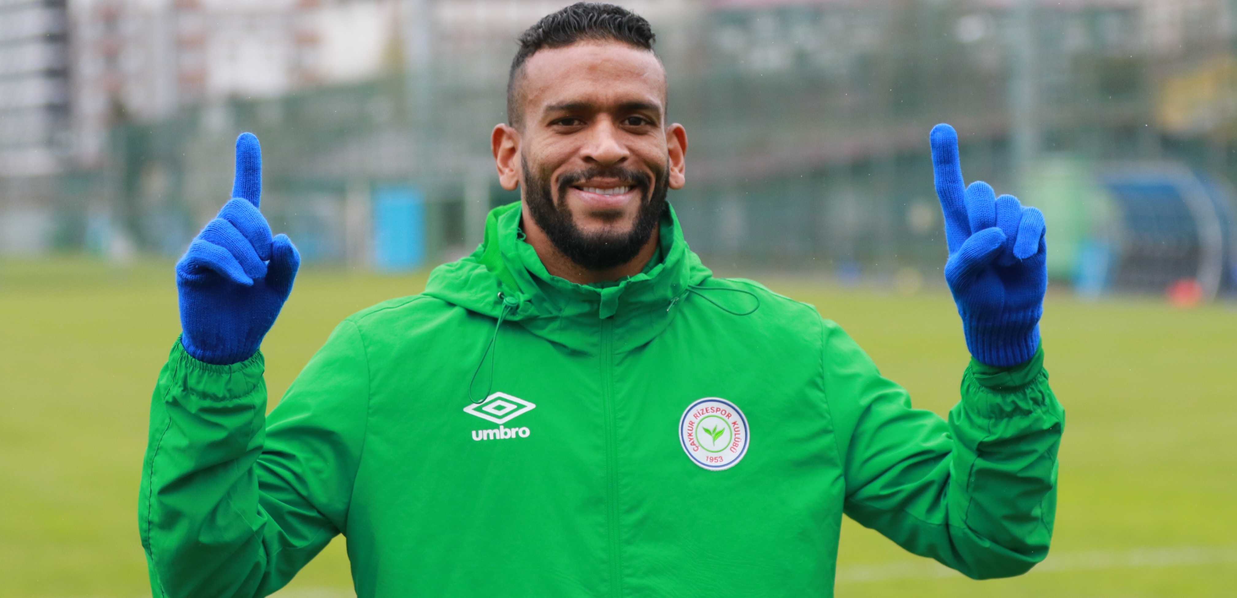 ÇAYKUR RİZESPOR'UN BREZİLYALI FUTBOLCUSU AMİLTON MİNERVİNO DA SİLVA, '' HER MAÇ BİR FİNAL. BUNDAN SONRA BİZİM HER MAÇA AYRI BAKMAMIZ LAZIM'' DEDİ