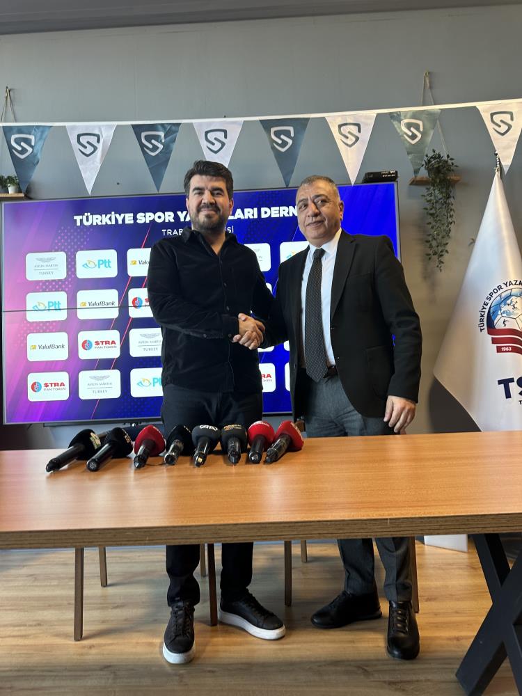 SPOR TOTO SÜPER LİG'İN 27. HAFTASINDA TRABZONSPOR İLE KAYSERİSPOR ARASINDA OYNANACAK MAÇ ÖNCESİ İKİ KULÜBÜN YÖNETİCİLERİ BİR ARAYA GELEREK DOSTLUK MESAJLARI VERDİ