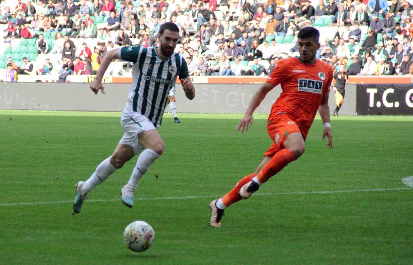 SPOR TOTO SÜPER LİG'İN 27. HAFTASINDA GİRESUNSPOR SAHASINDA KARŞILAŞTIĞI ALANYASPOR'LA 2 - 2 BERABERE KALDI