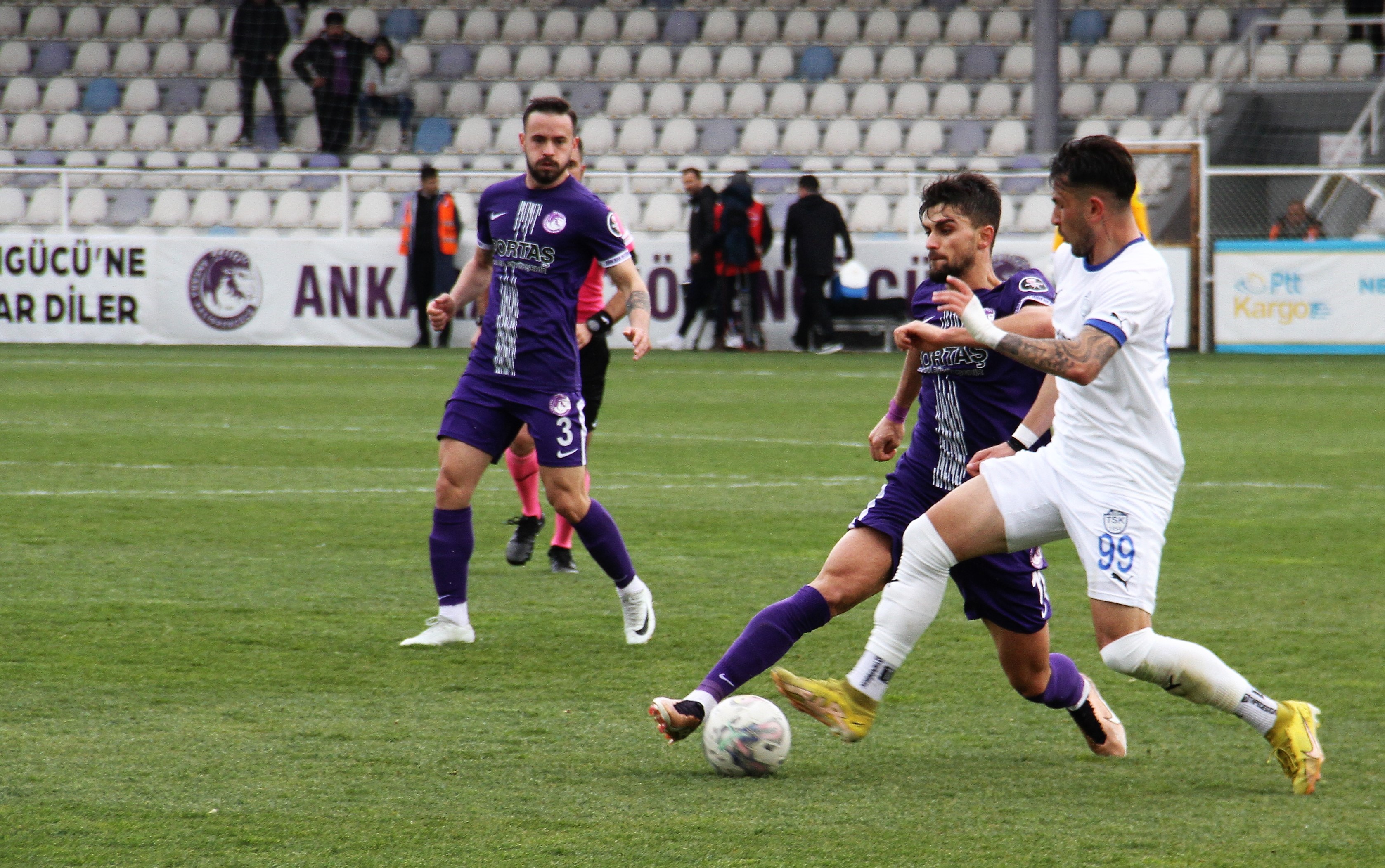 SPOR TOTO 1. LİG'İN 30. HAFTASINDA ANKARA KEÇİÖRENGÜCÜ, SAHASINDA KARŞILAŞTIĞI TUZLASPOR'A 1 - 0 MAĞLUP OLDU