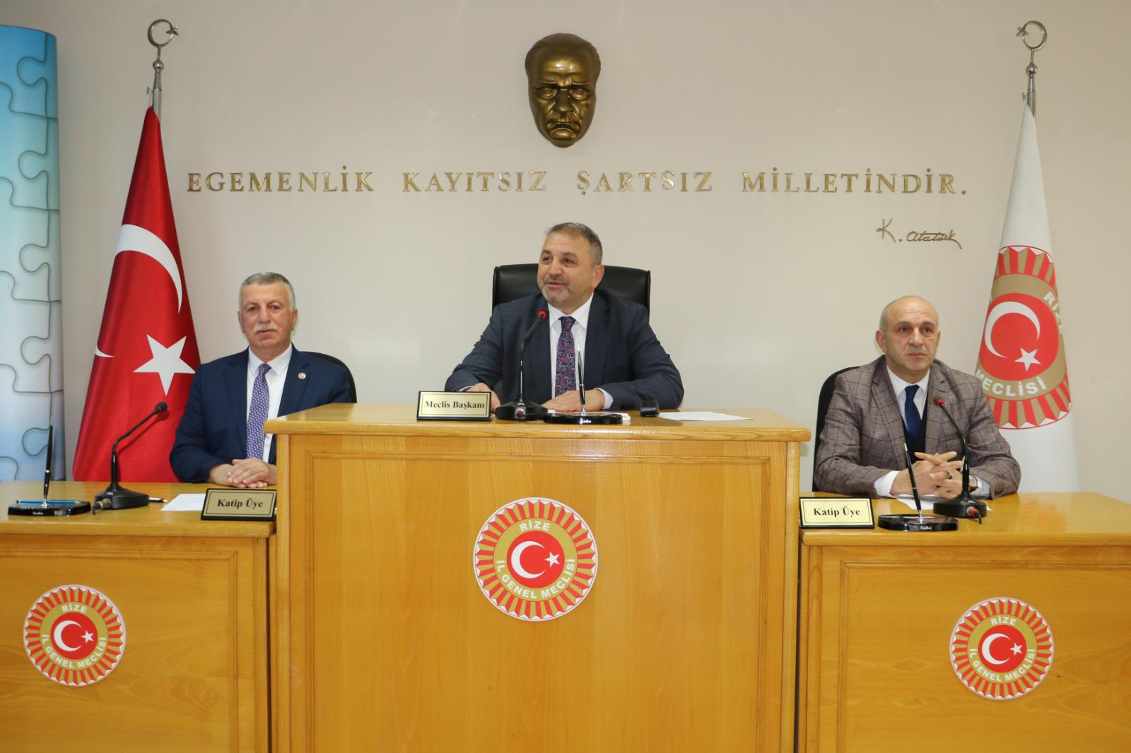 RİZE İL GENEL MECLİSİNİN YENİ BAŞKANI İYİDERE İL GENEL MECLİSİ ÜYESİ SABİT KARAFAZLI OLDU
