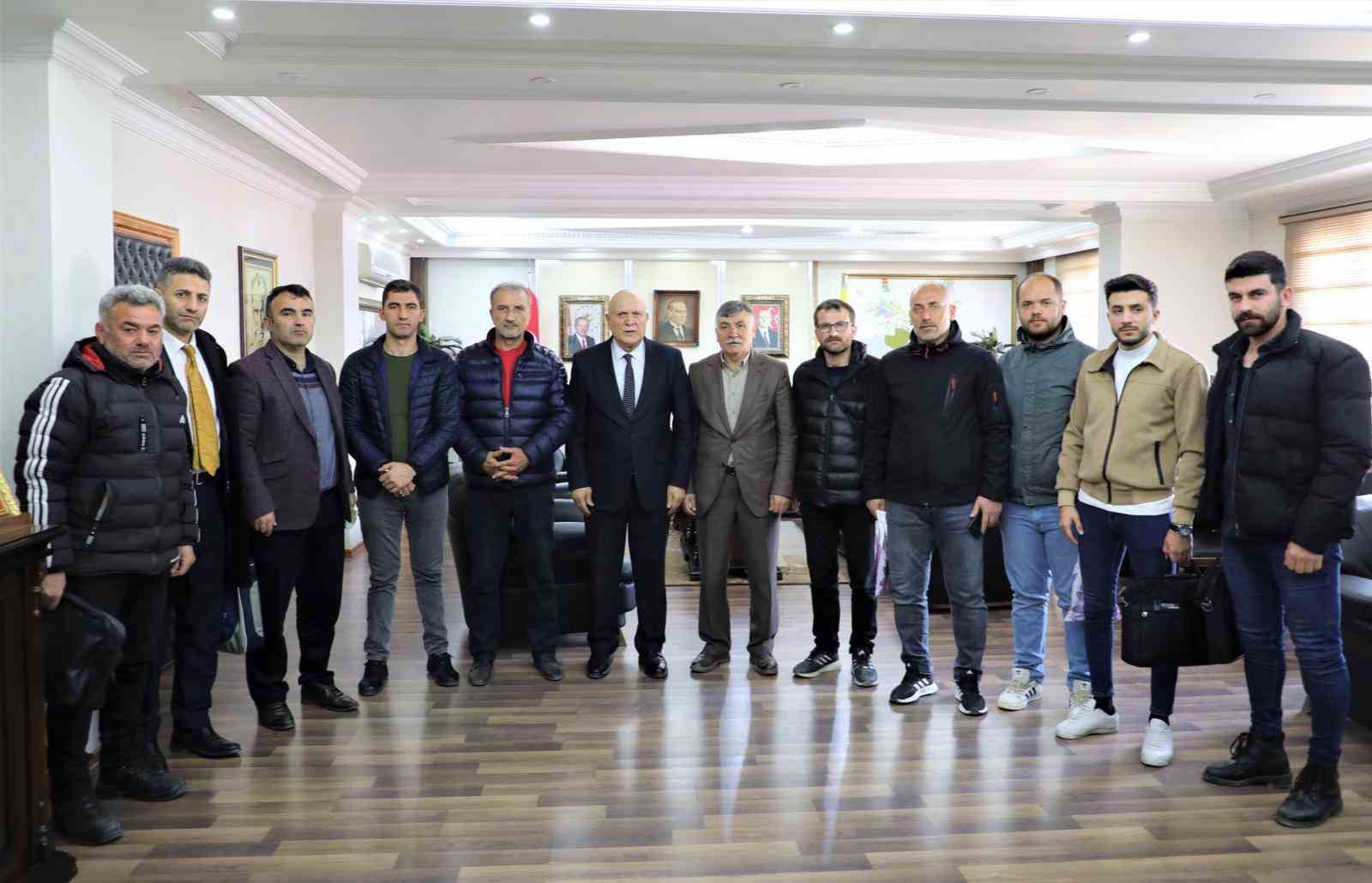 BAYBURT BELEDİYESİ BAYBURT'TA FAALİYET GÖSTEREN AMATÖR SPOR KULÜPLERİNE DESTEKLERİNİ SÜRDÜRÜYOR