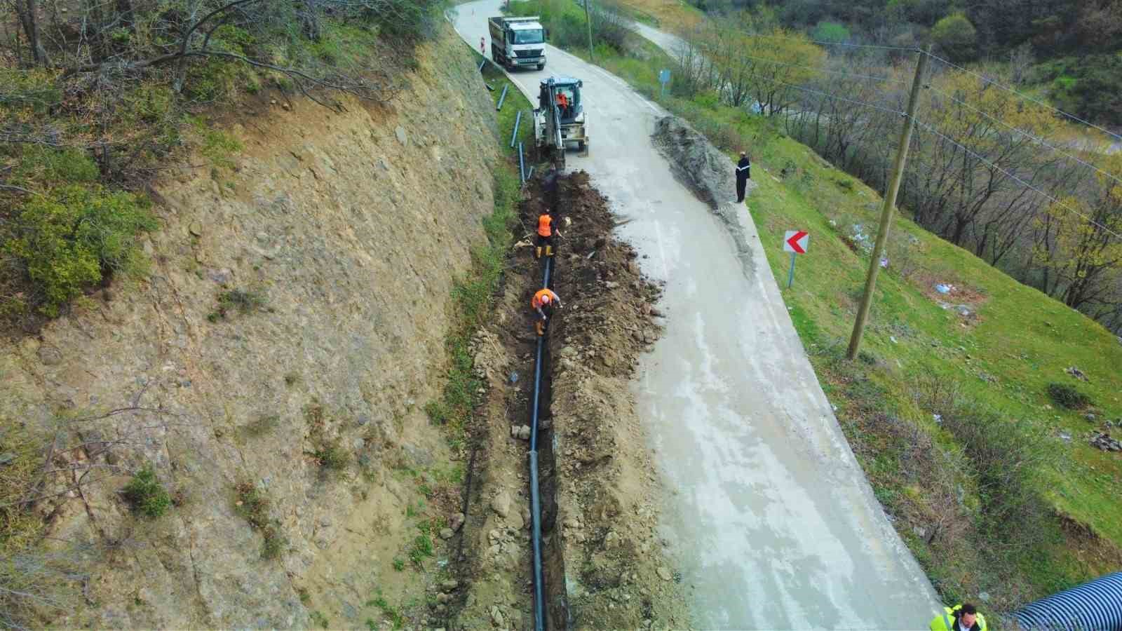 SAMSUN’DA KARAKAVUK VE MEYVALI MAHALLELERİNİN YAKLAŞIK 40 YILDIR DEVAM EDEN SU SORUNU, YAPIMI DEVAM EDEN YENİ İÇME SUYU HATTI İLE ÇÖZÜLÜYOR