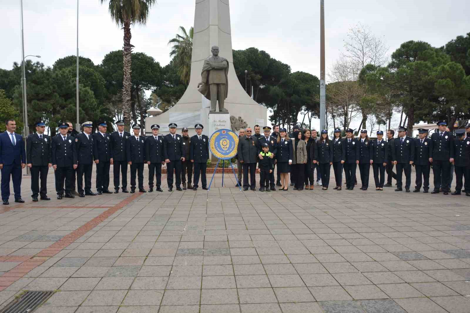 ORDU'NUN ÜNYE İLÇESİNDE TÜRK POLİS TEŞKİLATI'NIN 178. KURULUŞ YIL DÖNÜMÜ DOLAYISIYLA CUMHURİYET MEYDANI'NDA PROGRAM DÜZENLENDİ