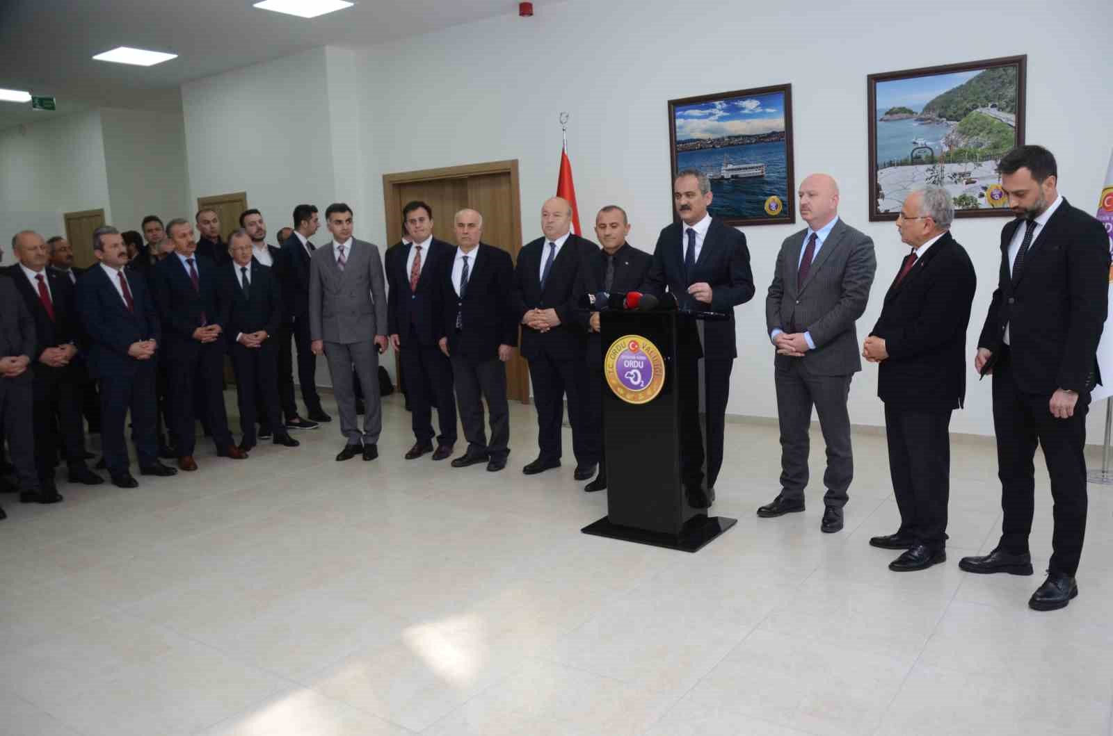 MİLLİ EĞİTİM BAKANI VE AK PARTİ ORDU MİLLETVEKİLİ ADAYI MAHMUT ÖZER : "YIL SONUNA KADAR TÜM KÖY OKULLARINI HIZLI BİR ŞEKİLDE KÖY YAŞAM MERKEZİNE ÇEVİRMEYİ HEDEFLİYORUZ"