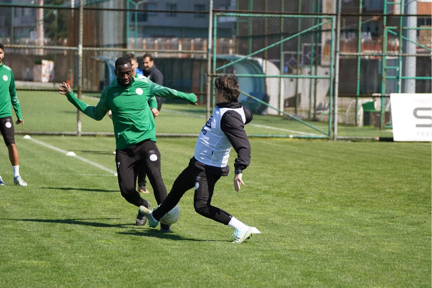 SÜPER LİG YOLUNDA ÖNEMLİ BİR GALİBİYET ALARAK 2.LİĞ'E YÜKSELEN Ç.RİZESPOR BOLUSPOR MAÇI HAZIRLIKLARINA ARA VERMEDEN BAŞLADI