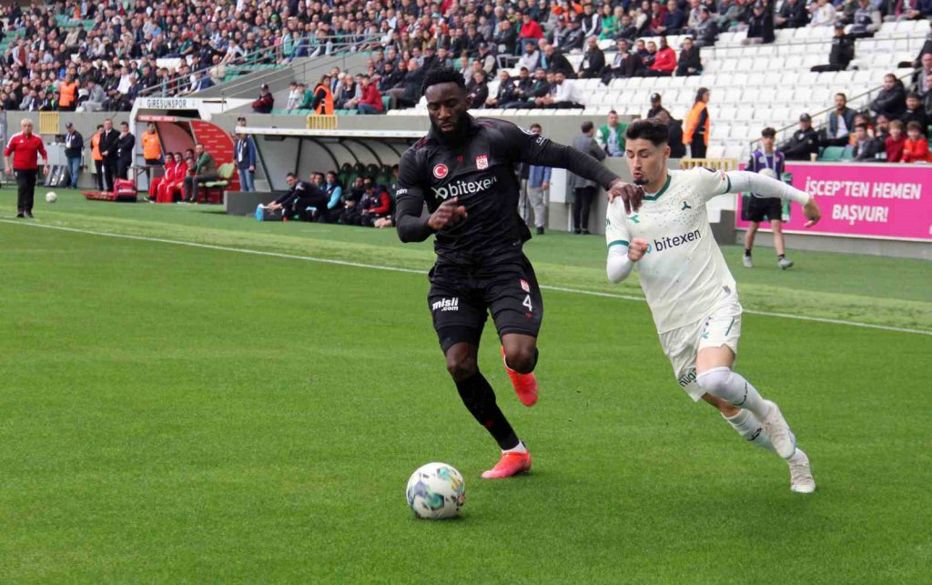 SPOR TOTO SÜPER LİG'İN 29.HAFTASINDA GİRESUNSPOR, SAHASINDA KARŞILAŞTIĞI SİVASSPOR'U 1 - 0 MAĞLUP ETTİ