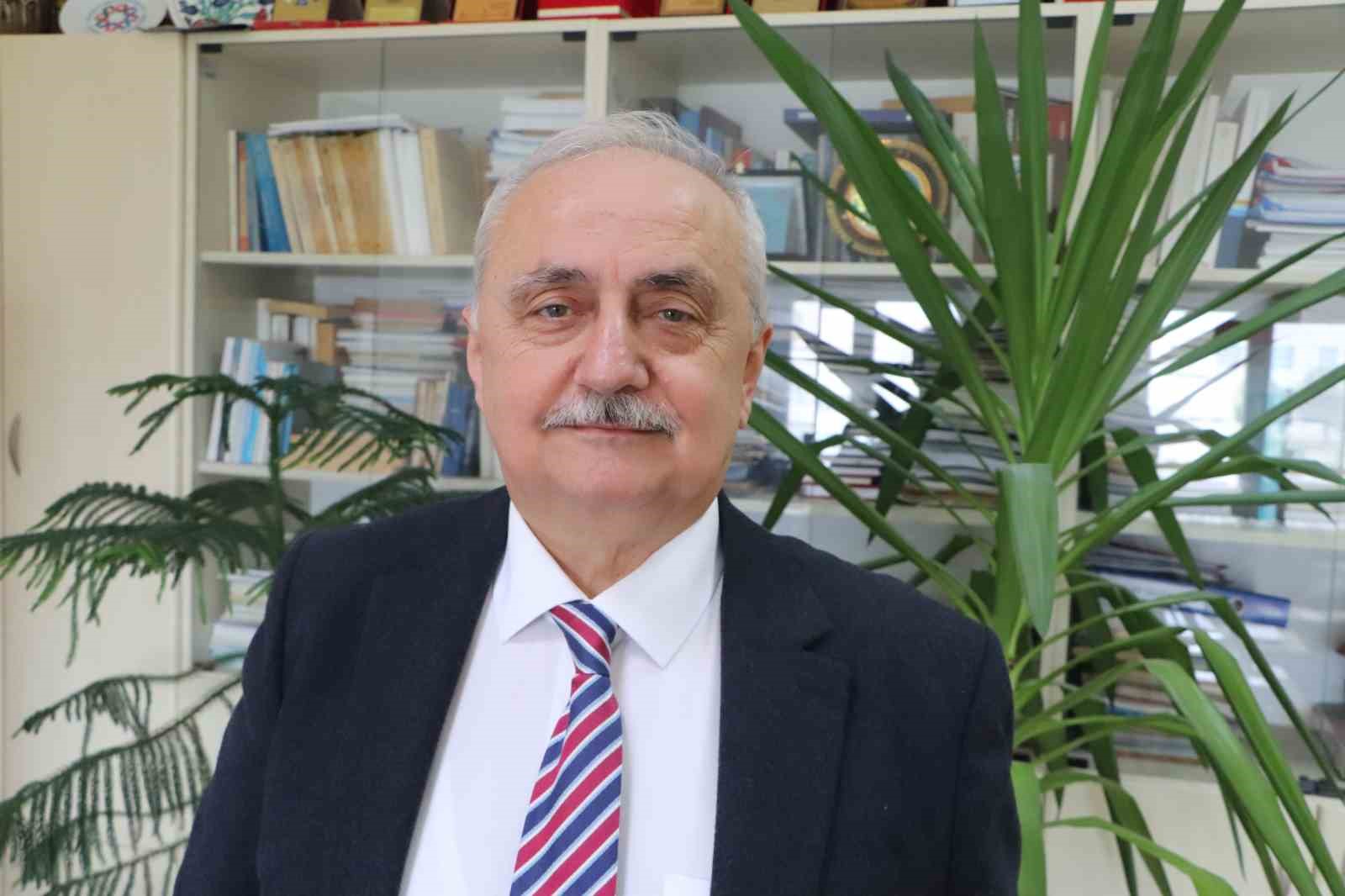 SU UZMANI PROF. DR. YUSUF DEMİR, "MART AYINDAN İTİBAREN ALDIĞIMIZ YAĞIŞLAR EKİM VE DİKİM İŞLERİ İÇİN BİR CAN SUYU OLARAK GÖRÜYORUZ. REHAVETE KAPILMAYALIM DEDİ
