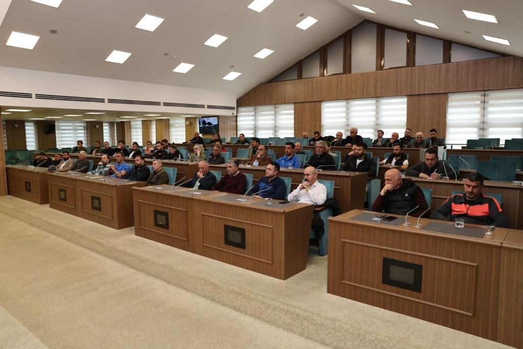 BAŞKAN GÜLER’DEN AMATÖR SPOR KULÜPLERİNE CAN SUYU. ORDU BÜYÜKŞEHİR BELEDİYE BAŞKANI DR. MEHMET HİLMİ GÜLER, SPORA VE SPORCUYA BÜYÜK DESTEK VERİYOR