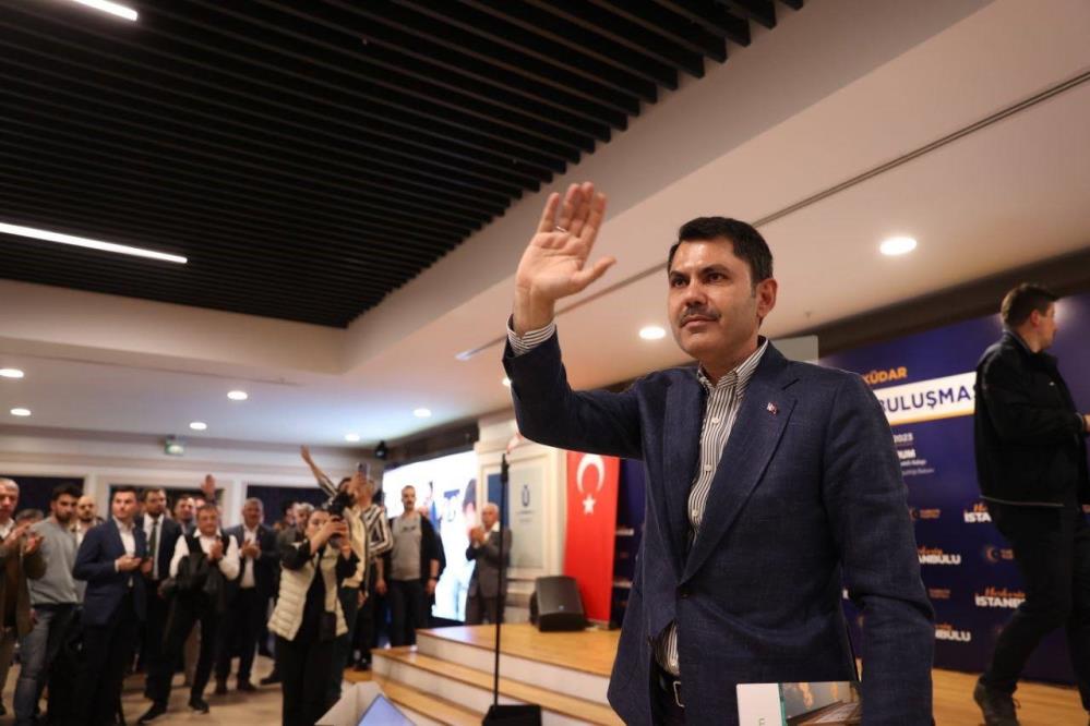 BAKAN MURAT KURUM, RİZELİLERE MÜJDE VEREREK "BİRİ SAHİLDE, BİRİ İYİDERE’DE BİRİ DE GÜNEYSU’DA, İKİSİ TAMAMLANDI BİR TANESİNİN DE O DOLGUSU BİTTİ, 10 MAYIS’TA RİZE SAHİLİ MİLLET BAHÇESİ OLACAK’’ DEDİ