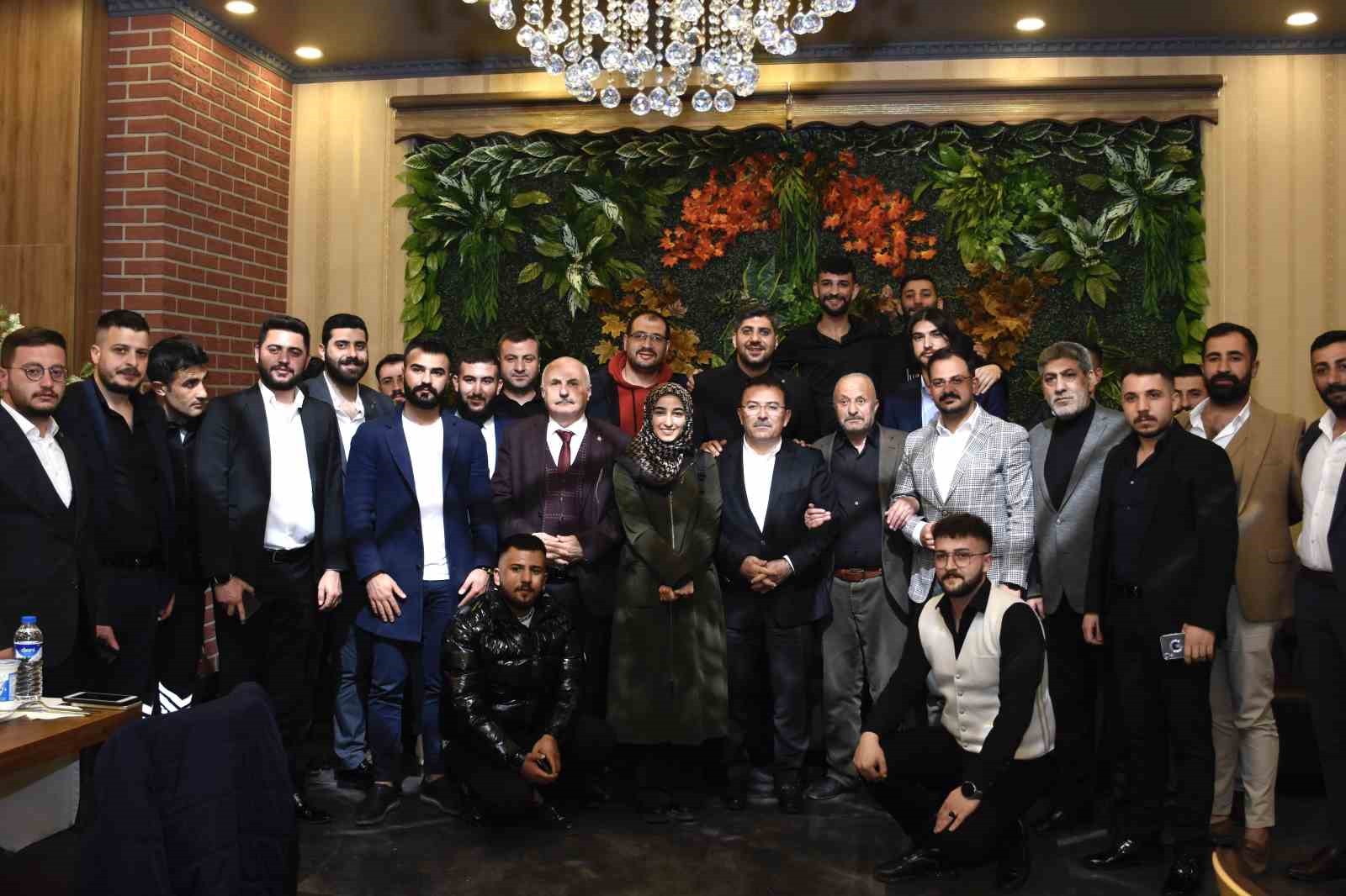 AK PARTİ ERZURUM İL GENÇLİK KOLLARI BAŞKANI VE 28.DÖNEM AK PARTİ ERZURUM MİLLETVEKİLİ ADAYI MUHAMMED GÖKBERK KOCAALİLER ŞİMDİDE GELECEK PARTİSİ İL GENÇLİK KOLLARI BAŞKANINI TEŞKİLATINA DAHİL ETTİ