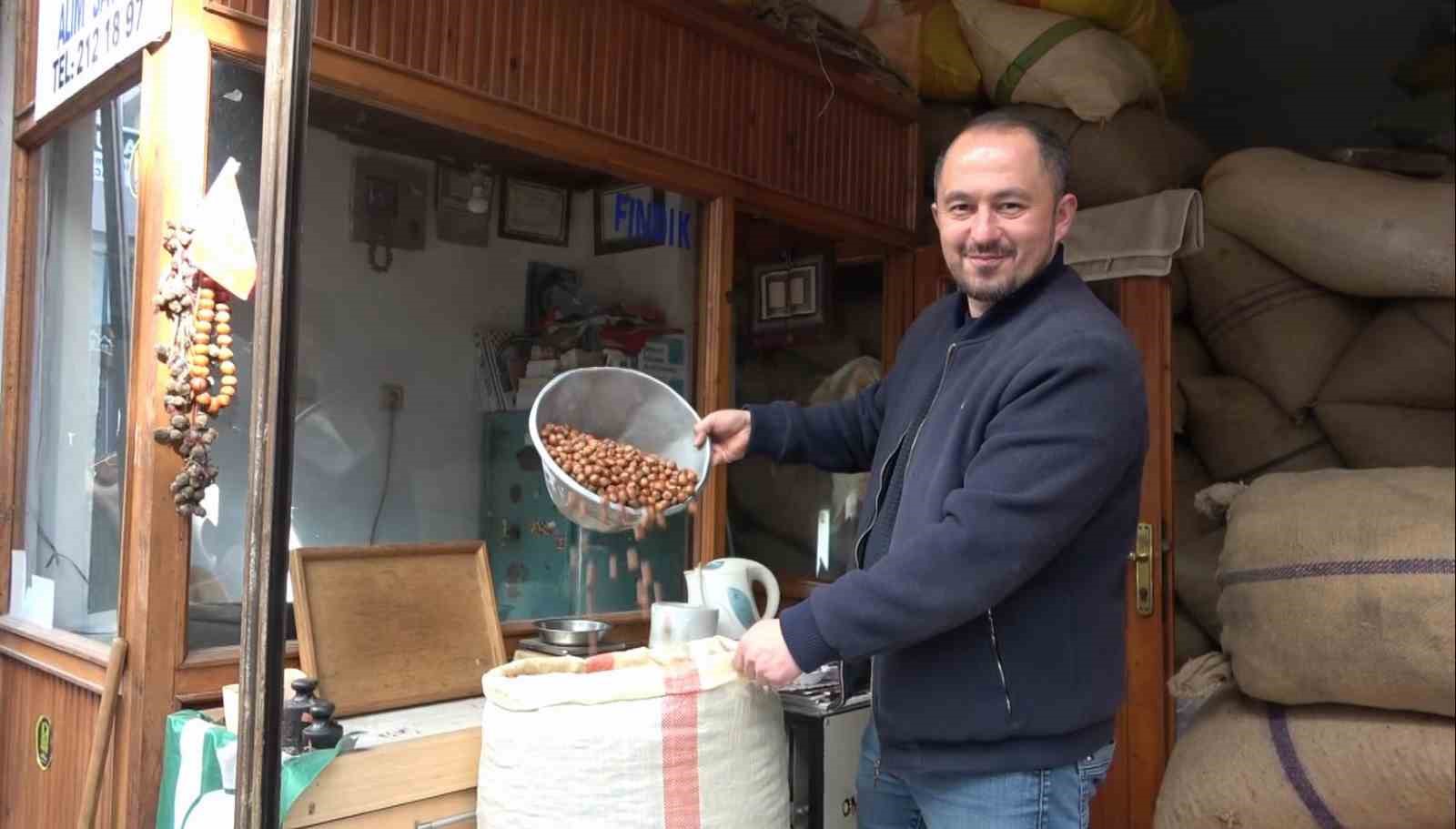 GİRESUN'DA SERBEST PİYASADA 60 LİRADAN ALICI BULAN FINDIK FİYATI, SEÇİMİN ARDINDAN DA İSTİKRARINI KORUMAYI SÜRDÜRDÜ