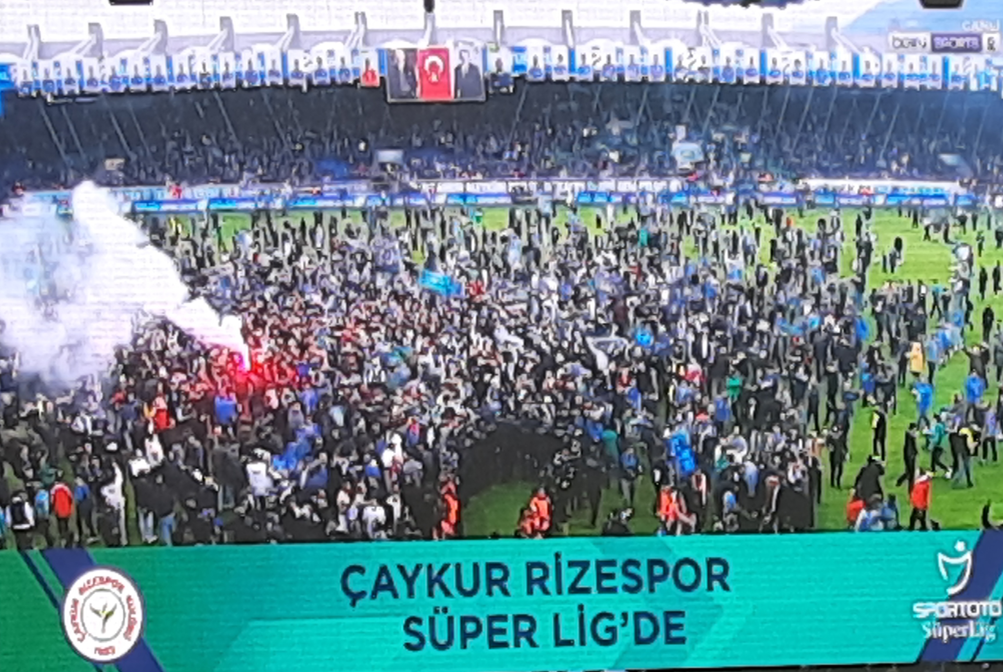 Ç.RİZESPOR SÜPER LİG'DE. SPOR TOTO 1. LİG'İN SON HAFTASINDAN Ç.RİZESPOR SAHASINDA ALTINORDU İLE GOLSÜZ BERABERE KALARAK SAMSUNSPOR'UN ARDINDAN KARADENİZ'DEN SÜPER LİG'E YÜKSELEN 2.TAKIM OLDU