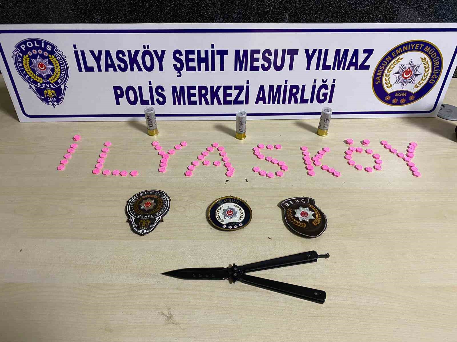 SAMSUN'DA ŞÜPHE ÜZERİNE BİR ARAÇTA YAPILAN ARAMADA 97 AFET UYUŞTURUCU HAP ELE GEÇİRİLDİ