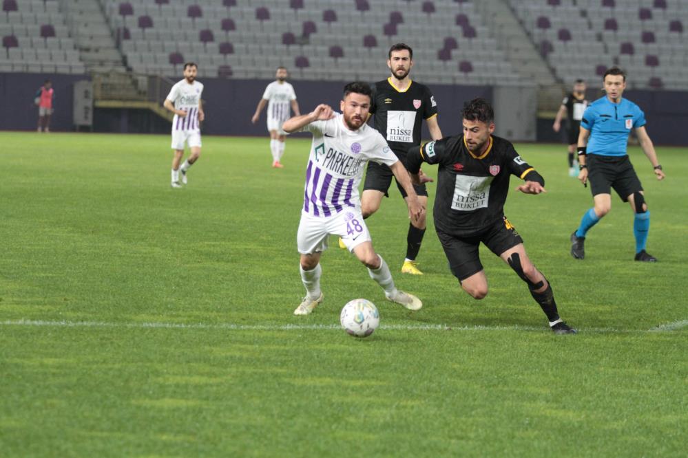 TFF 3. LİG PLAY-OFF MÜCADELESİNDE 52 ORDUSPOR FK, KONUK ETTİĞİ NEVŞEHİR BELEDİYESPOR'U 2-0 MAĞLUP ETTİ