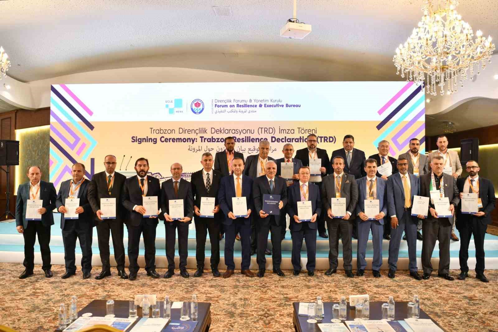 BİRLEŞMİŞ KENTLER VE YEREL YÖNETİMLER ORTA DOĞU VE BATI ASYA BÖLGE TEŞKİLATI (UCLG MEWA) DİRENÇLİLİK FORUMU VE YÖNETİM KURULU TOPLANTISI ÇERÇEVESİNDE "TRABZON DİRENÇLİLİK DEKLARASYONU" İMZALANDI