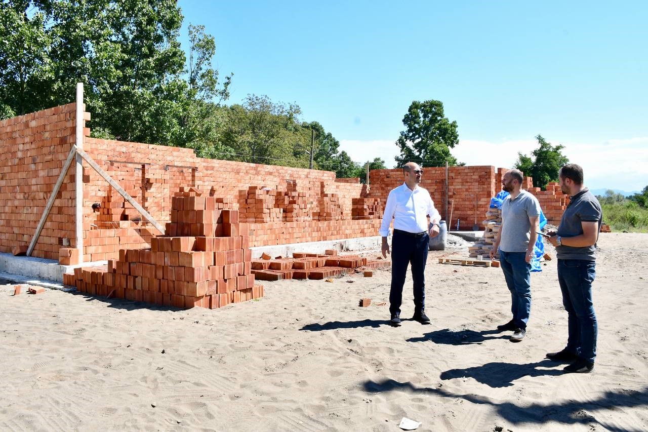 SAMSUN TERME BELEDİYESİ TARAFINDAN CENAZE HİZMETLERİNİN İÇİN ELMALIK MAHALLESİ'NDE İNŞA EDİLEN GASİLHANE PROJESİNDE MESCİT, ABDESTHANELER, BAY-BAYAN CENAZE YIKAMA ALANLARI, MORG, OTOPARK VE İDARİ BİRİMLER YER ALACAK
