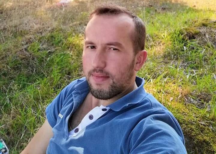 SAMSUN'DA DERE KENARINDA SİLAHLA VURULARAK ÖLDÜRÜLEN ŞAHSIN KATİL ZANLISI OLARAK AYNI MAHALLEDE GÖREVLİ CAMİ İMAMI GÖZALTINA ALINDI