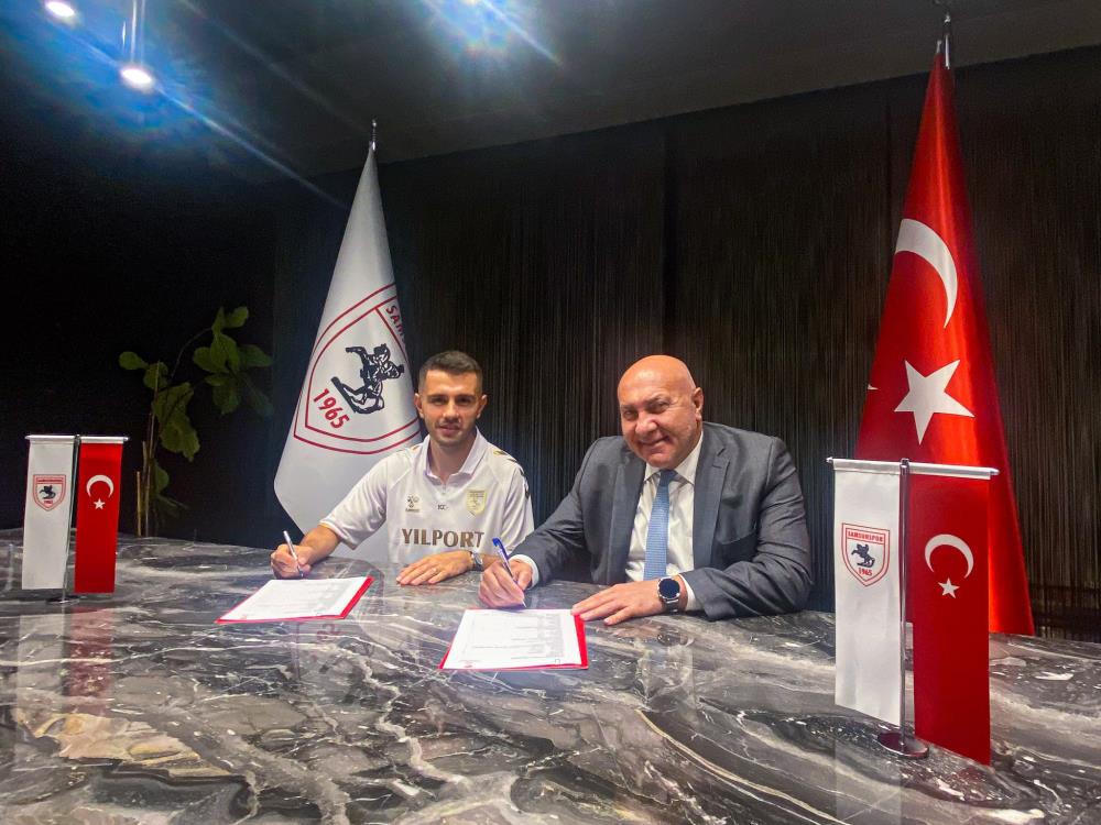 SÜPER LİG EKİPLERİNDEN SAMSUNSPOR, GALATASARAY'IN KANAT OYUNCUSU EMRE KILINÇ İLE 3 YILLIK SÖZLEŞME İMZALADI
