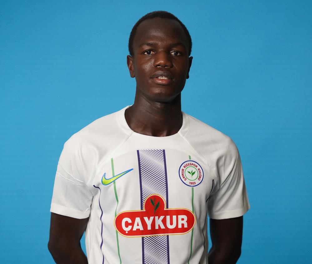TRENDYOL SÜPER LİG EKİPLERİNDEN ÇAYKUR RİZESPOR, SENEGAL U-20 MİLLİ TAKIM OYUNCUSU MAME MOR FAYE'Yİ KADROSUNA KATTI