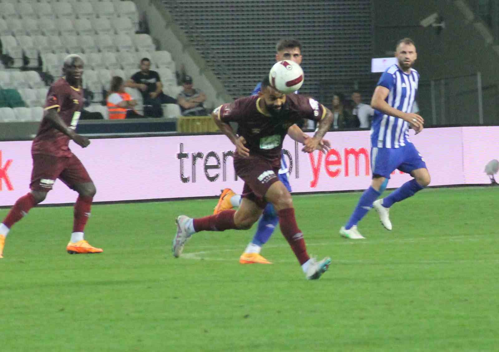 TRENDYOL 1. LİG'İN İLK HAFTASINDA ERZURUMSPOR FK SAHASINDA BANDIRMASPOR İLE 1 - 1 BERABERE KALDI