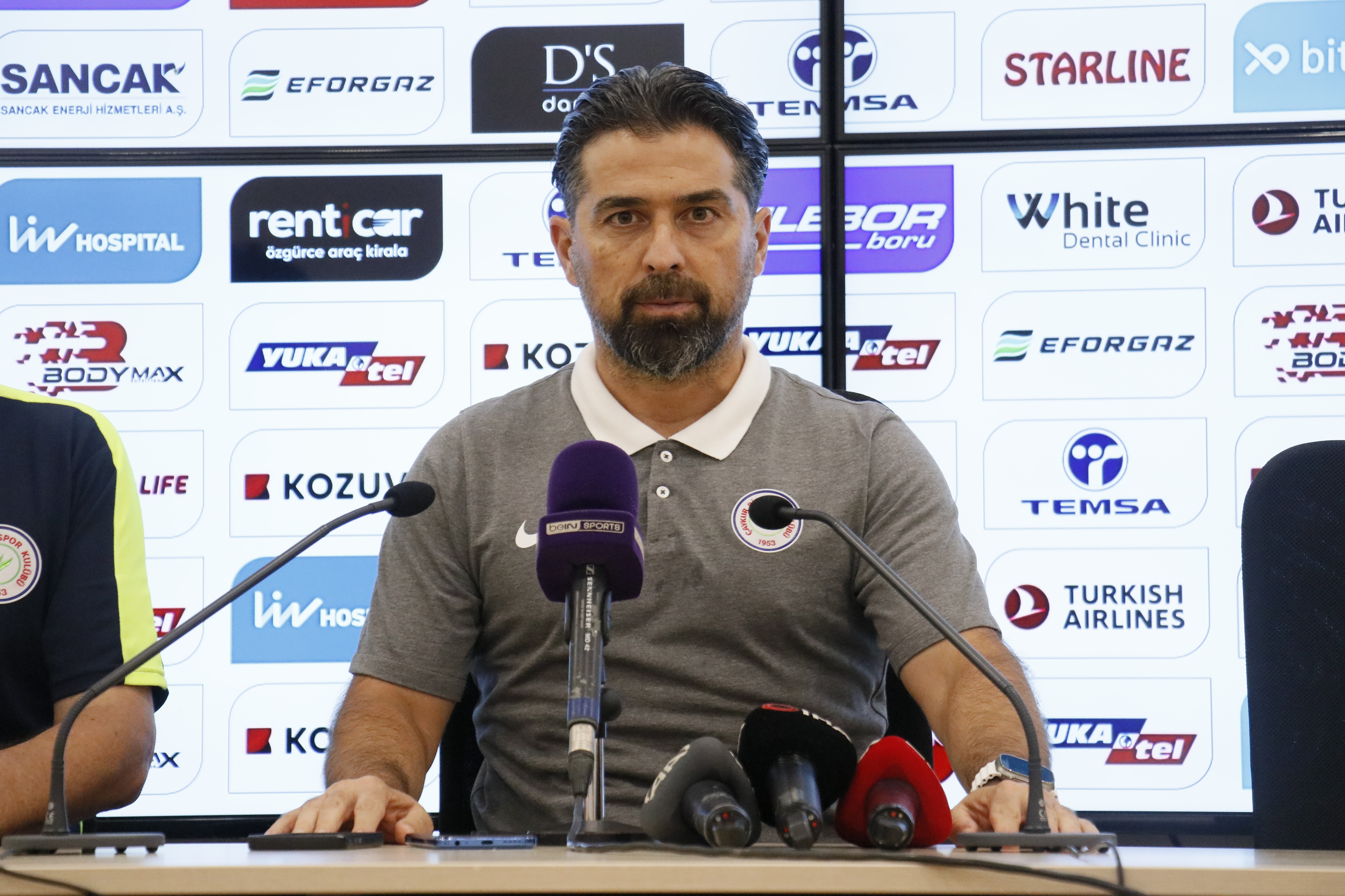 Ç.RİZESPOR TEKNİK DİREKTÖRÜ İLHAN PALUT, BURADA BENİ ÜZEN BUKADAR UĞRAŞTAN SONRA PUANI ELİMİZDEN KAÇIRMAK. PALUT; BİR SONRAKİ MAÇTA DAHA HAZIR BİR RİZESPOR İZLETECEĞİZ DEDİ