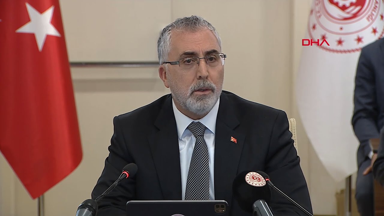 ÇALIŞMA VE SOSYAL GÜVENLİK BAKANI VEDAT IŞIKHAN, MEMURA İKİNCİ ZAM TEKLİFİ 2024'TE İLK 6 AY İÇİN YÜZDE 15, İKİNCİ 6 AY İÇİN YÜZDE 10 ZAM TEKLİFİNDE BULUNDU