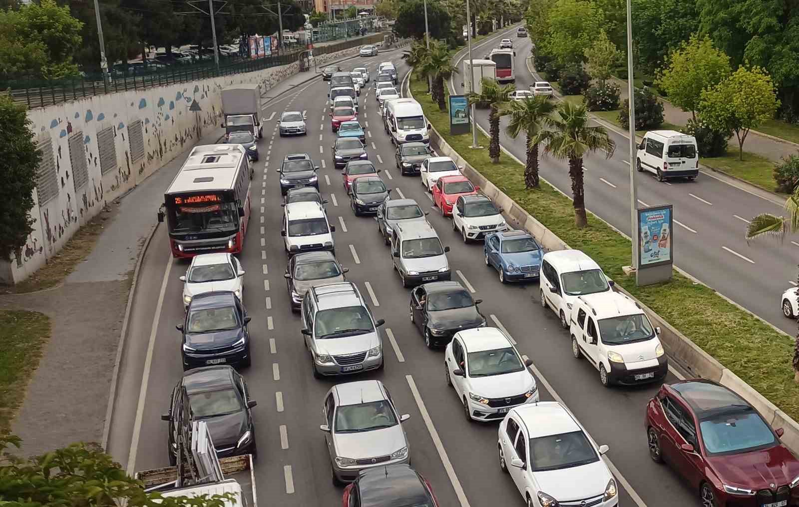SAMSUN'DA 2023 TEMMUZ AYI İTİBARIYLA TRAFİĞE KAYITLI ARAÇ SAYISI 437 BİN 891 OLDU