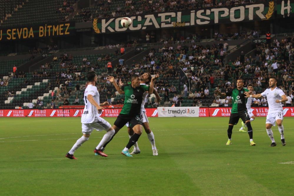TRENDYOL 1.LİG'İN 3. HAFTASINDA KOCAELİSPOR EVİNDE KARŞILAŞTIĞI ALTAY'I 3-2 MAĞLUP ETTİ