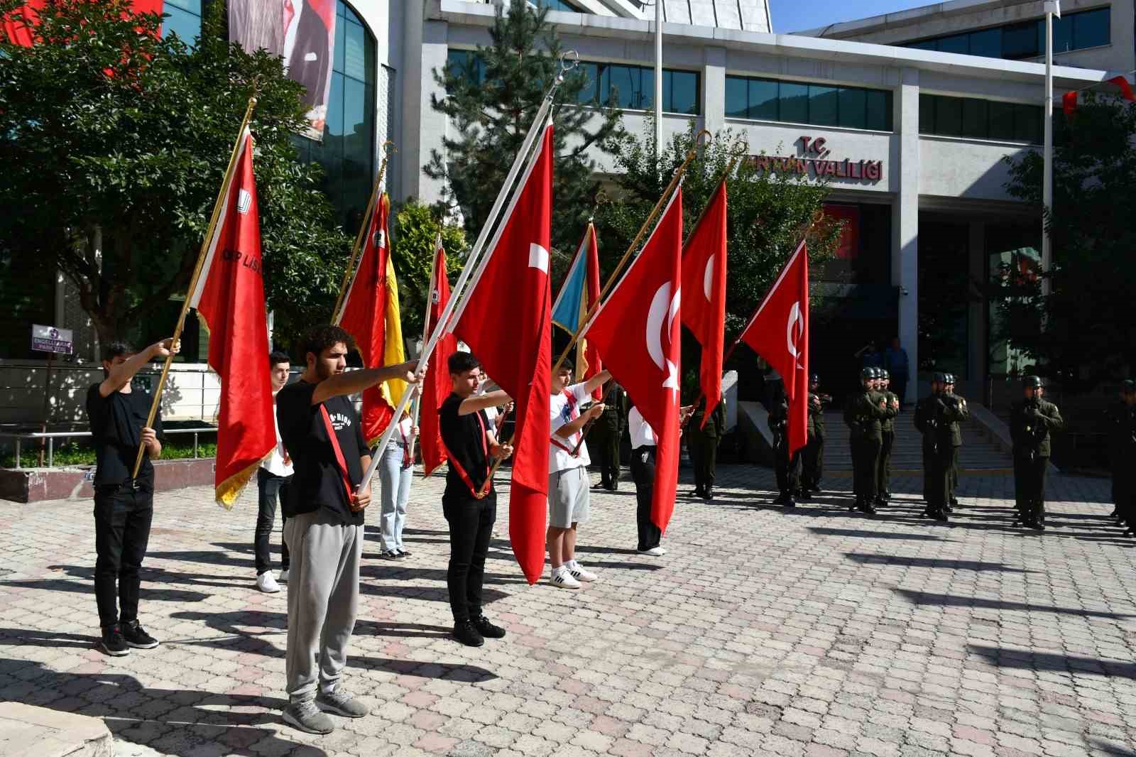 ARTVİN'DE 30 AĞUSTOS ZAFER BAYRAMI'NIN 101. YIL DÖNÜMÜ DOLAYISIYLA TÖREN DÜZENLENDİ