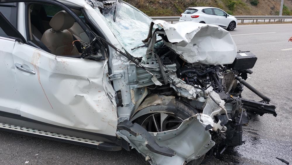 SAMSUN'DA OTOMOBİLİN AKARYAKIT TANKERİNE ARKADAN ÇARPMASI SONUCU MEYDANA GELEN TRAFİK KAZASINDA 1 KİŞİ HAYATINI KAYBETTİ, 1 KİŞİ AĞIR YARALANDI