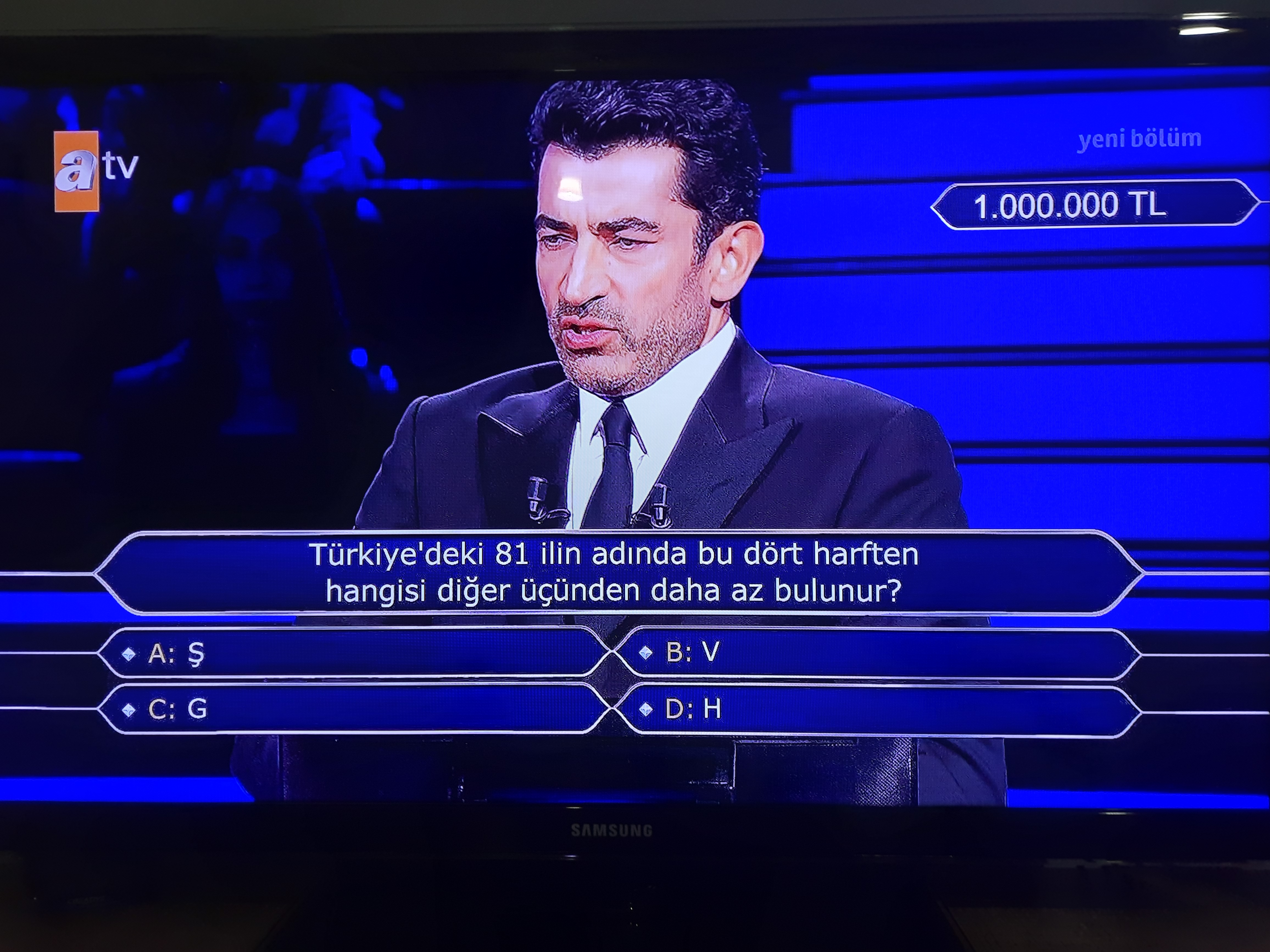 Türkiye'deki 81 ilin adında bu dört harften hangisi diğer üçünden daha az bulunur