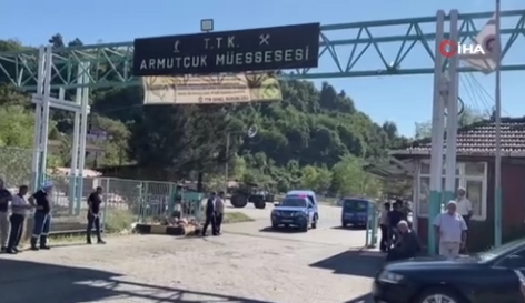 ZONGULDAK’IN EREĞLİ İLÇESİNDEKİ MADEN OCAĞINDA SAAT 13.45'TE GÖÇÜK OLUŞTU. SAĞLIK BAKANI FAHRETTİN KOCA, YAŞANAN OLAY SONRASINDA 6 KİŞİNİN YARALANDIĞINI 1 KİŞİNİN İSE HAYATINI KAYBETTİĞİNİ AÇIKLADI