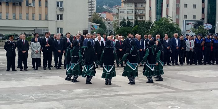 GAZİ MUSTAFA KEMAL ATATÜRK’ÜN RİZE’YE GELİŞİNİN 99. YILDÖNÜMÜ DÜZENLENEN TÖRENLE KUTLANDI