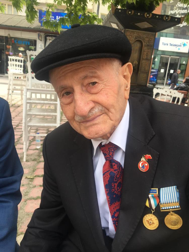 ARTVİN'DE YAŞAYAN KORE GAZİSİ 97 YAŞINDAKİ AHMET SEZGİN GAZİLER GÜNÜ'NDE HAYATINI KAYBETTİ